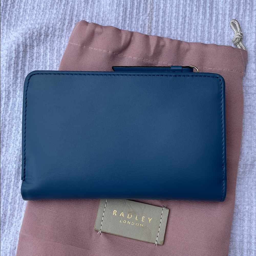 Authentic Radley Bi Fold Wallet - Picture 6 of 14